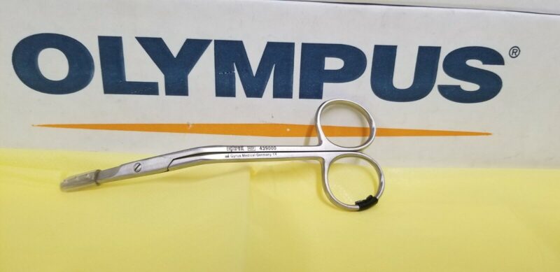 Olympus 439000 13.5cm Serrated Scissor