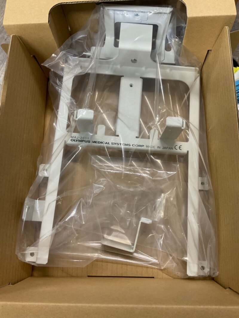 Olympus maj-2011 Mounting Bracket