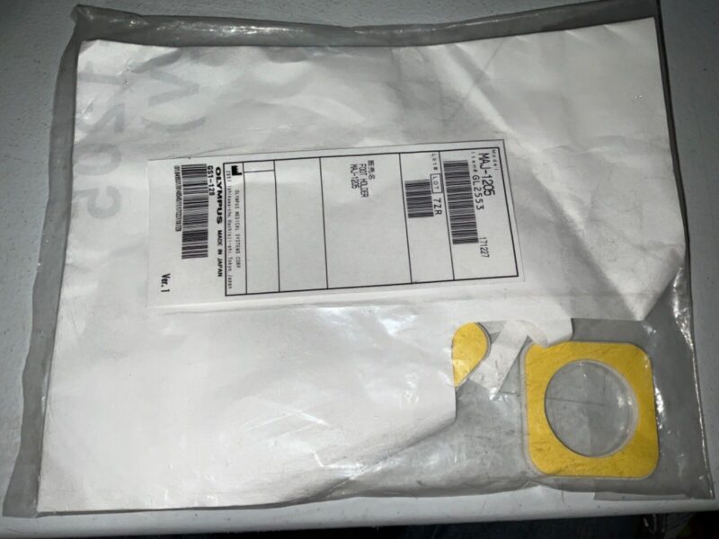 Olympus MAJ-1205 Foot Holder Set NEW