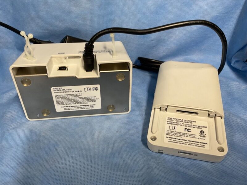 Olympus Capsule Recorder RE-10 With MAJ-2032 Cradle - Image 2