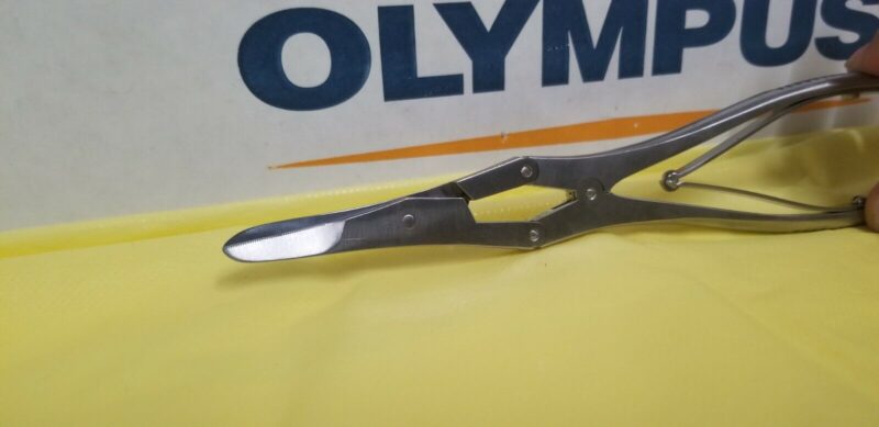 W440600 Scissors - Caplan, serrated, straight, size 220 - Double Action - Image 6