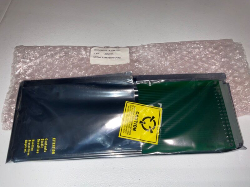 WATERS MICROMASS L220211A 32 WAY PCB EXTENDER CARD