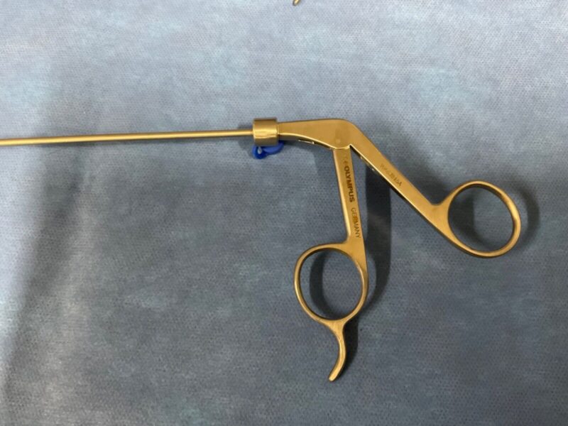 Olympus WA63815A Grasping Instrument, 3.25 x 400 mm