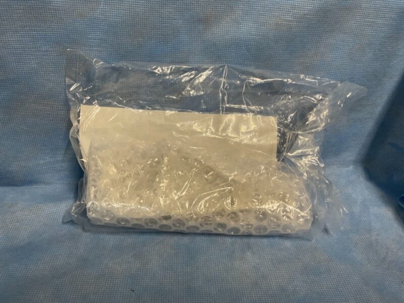 Olympus maj-960 White Cap Holder Brand New in OEM Packaging